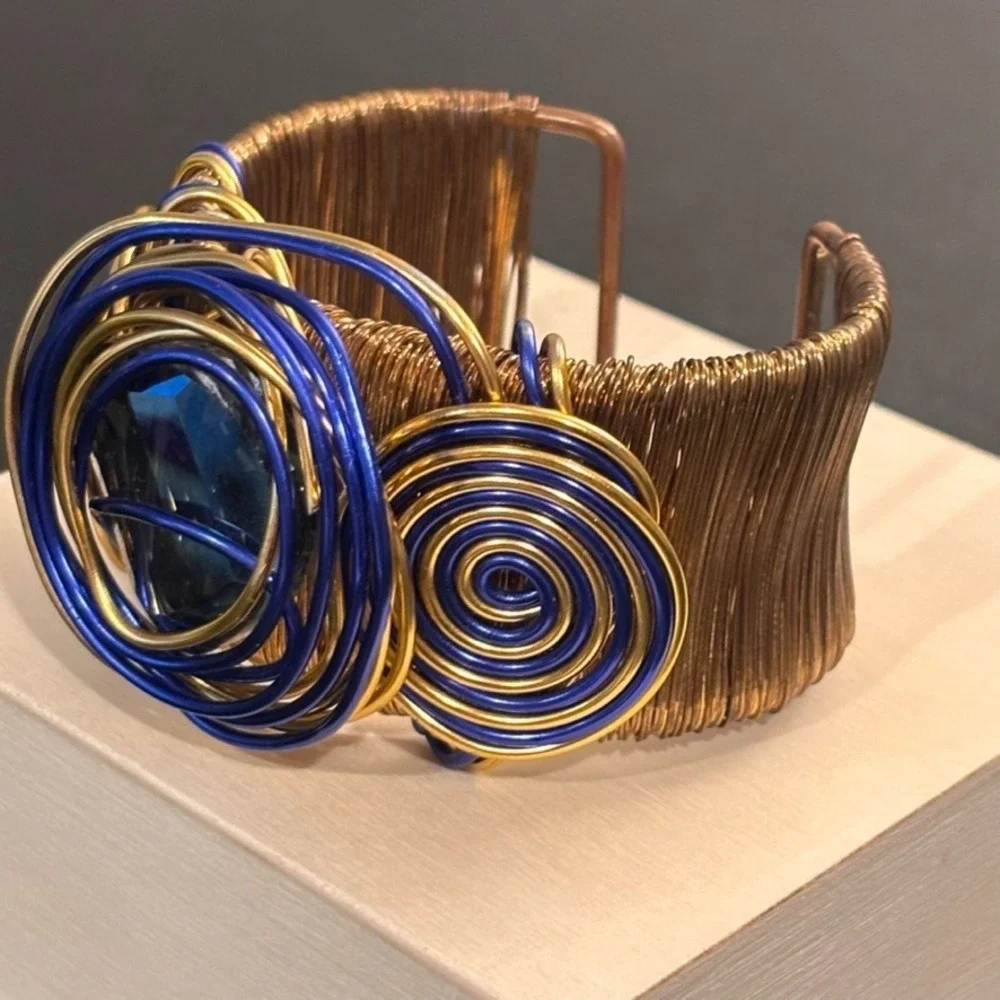 Chunky Blue Gold Wire Gemstone Statement cuff bracelet size 6.5 with flex